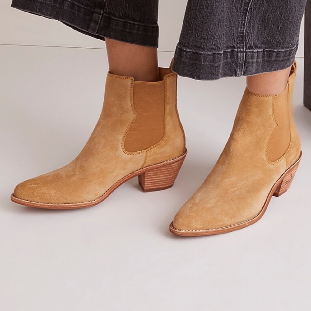NWT Madewell Tan Suede Ankle Boot Sz 6